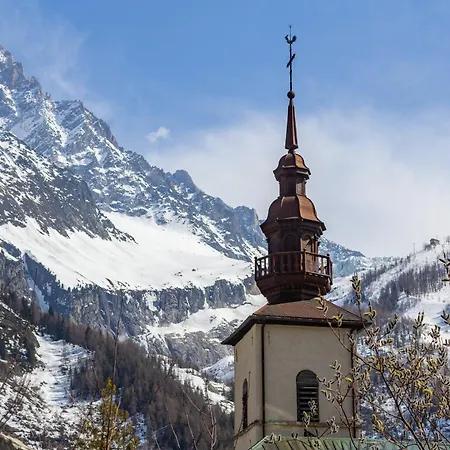 Grand Roc - Ancolies 218 - Happy * Chamonix